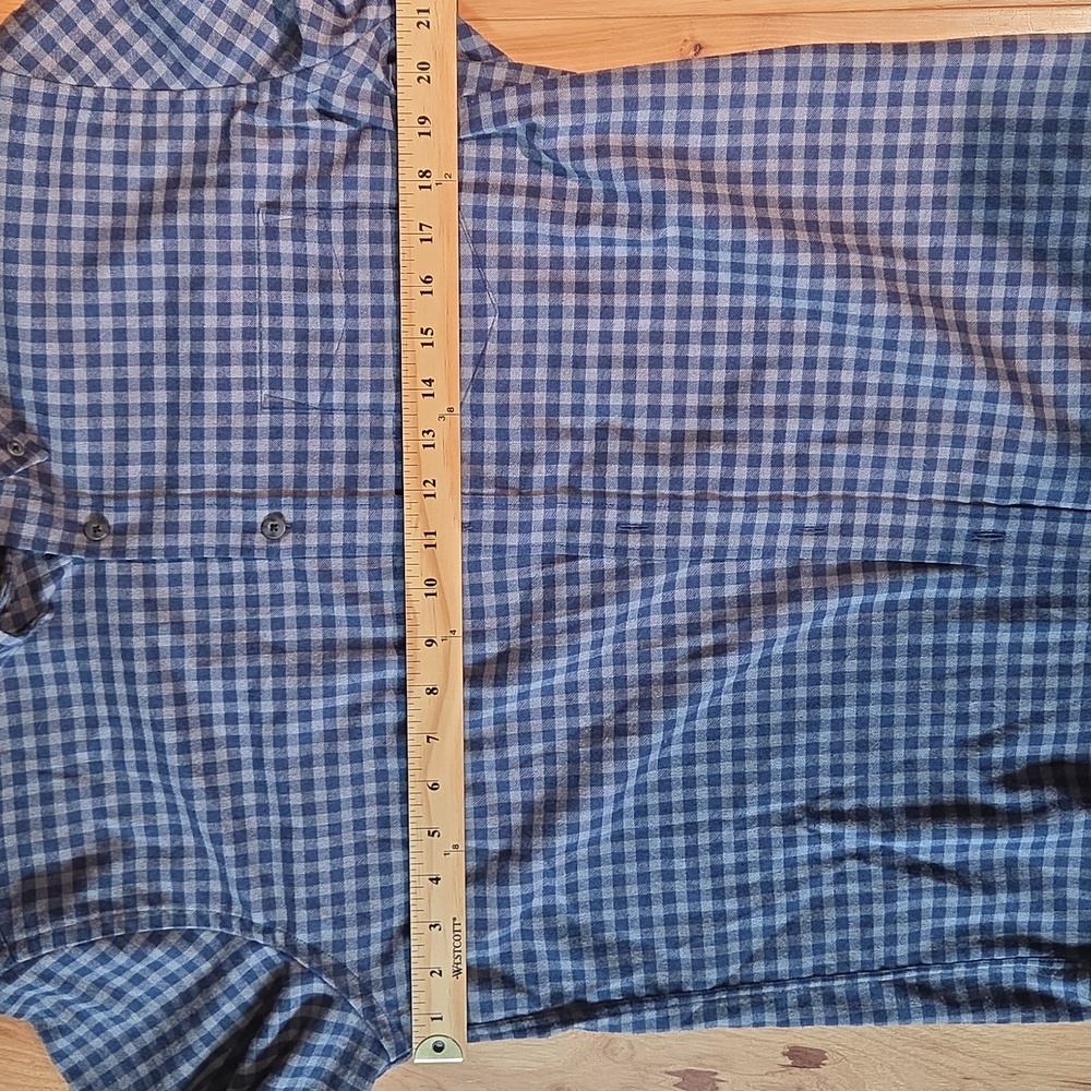 Untuckit Button Down Large - image 4
